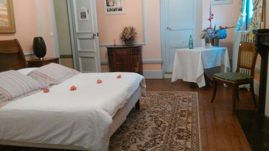 Chateau Des Saveurs Saint-Sauveur-dʼÉmalleville Esterno foto