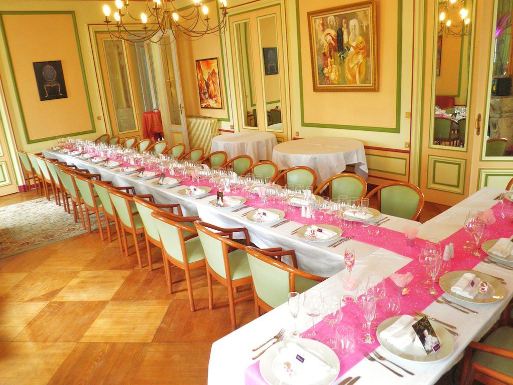 Chateau Des Saveurs Saint-Sauveur-dʼÉmalleville Esterno foto