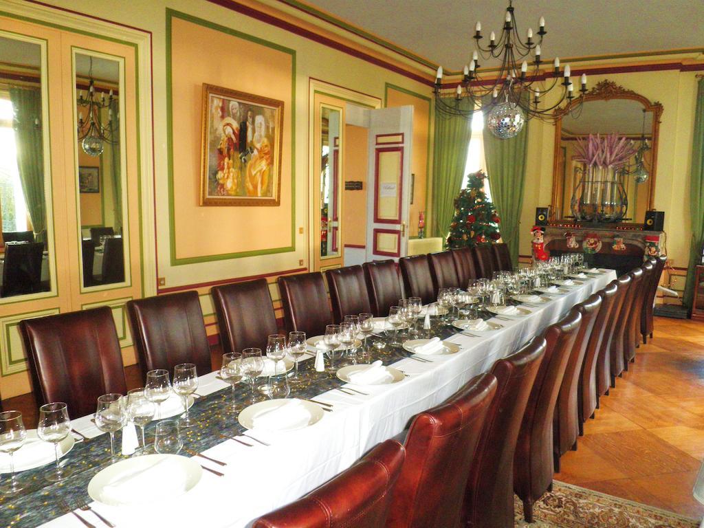 Chateau Des Saveurs Saint-Sauveur-dʼÉmalleville Esterno foto