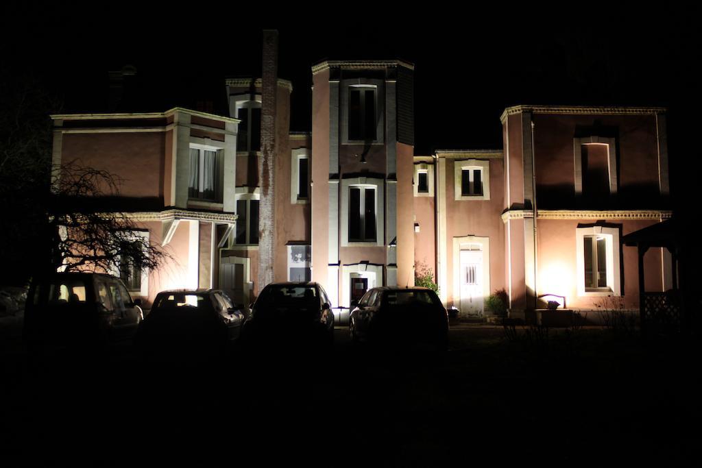 Chateau Des Saveurs Saint-Sauveur-dʼÉmalleville Esterno foto