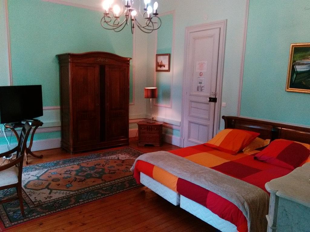 Chateau Des Saveurs Saint-Sauveur-dʼÉmalleville Esterno foto